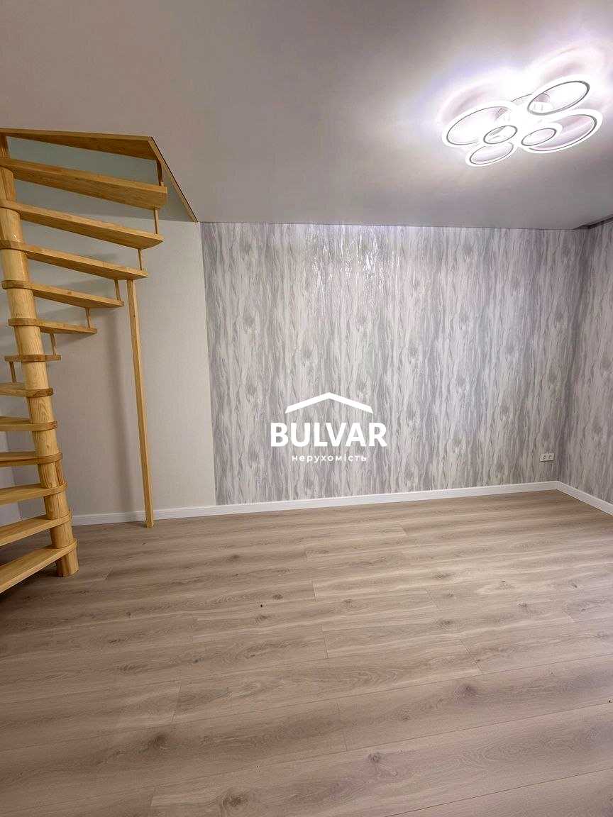 1879741337708928