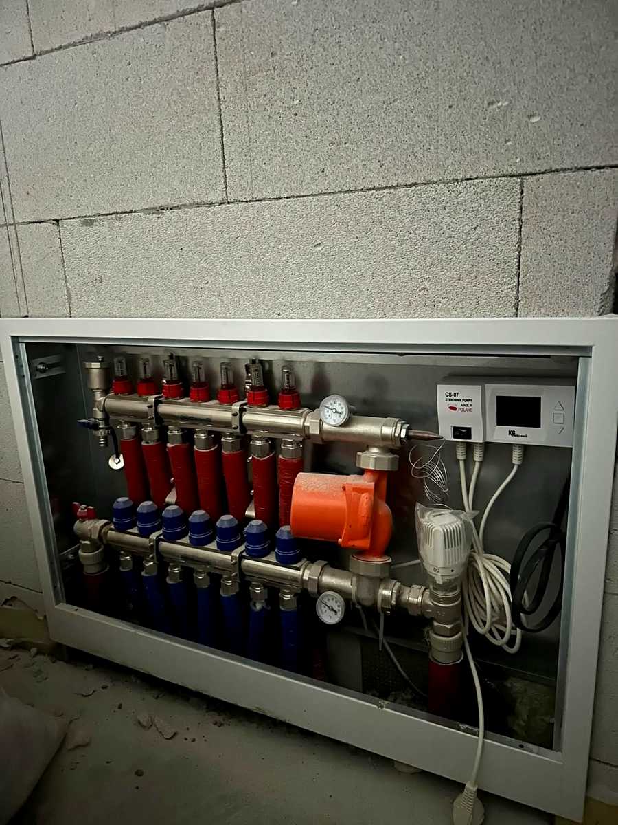 1879741864436956