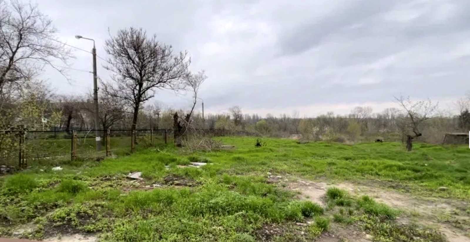 1879741885895070