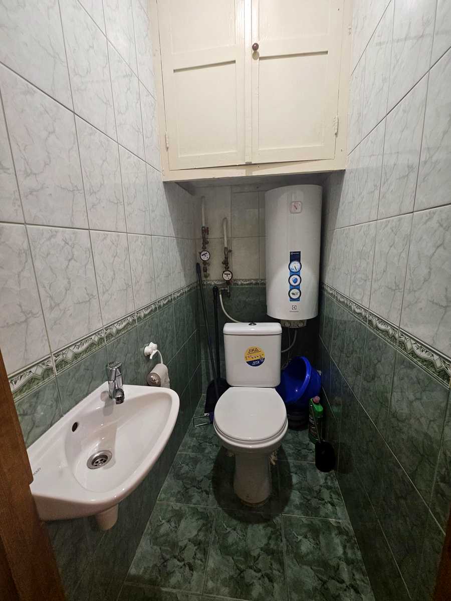 1879742349632405