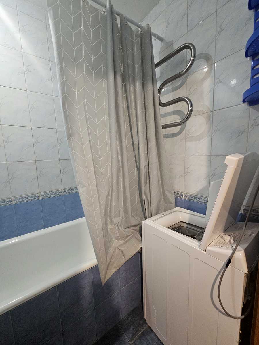 1879742361418567