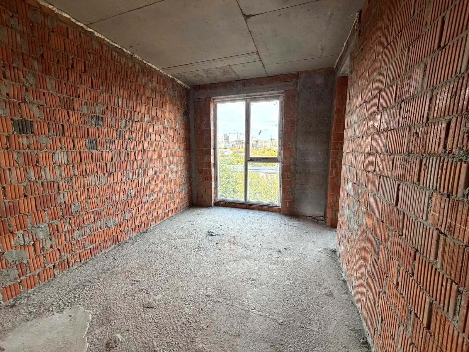 1879744030355457