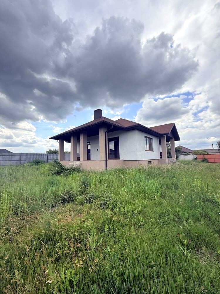 1879744180401946