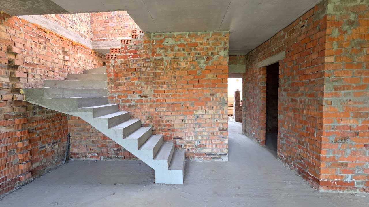 1879745592661853