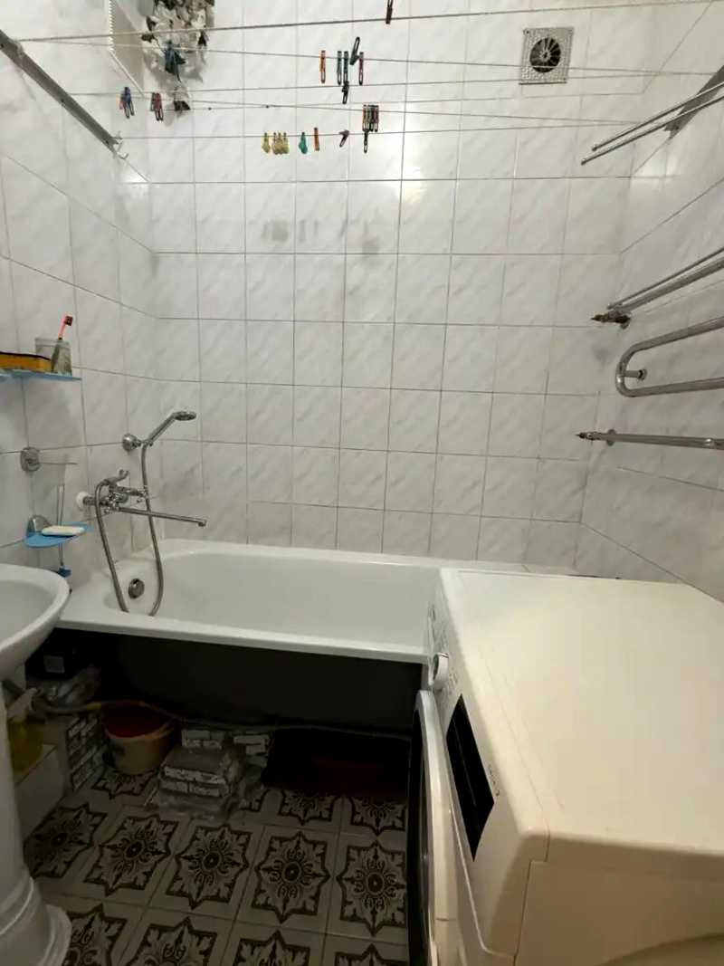 1879746286652030