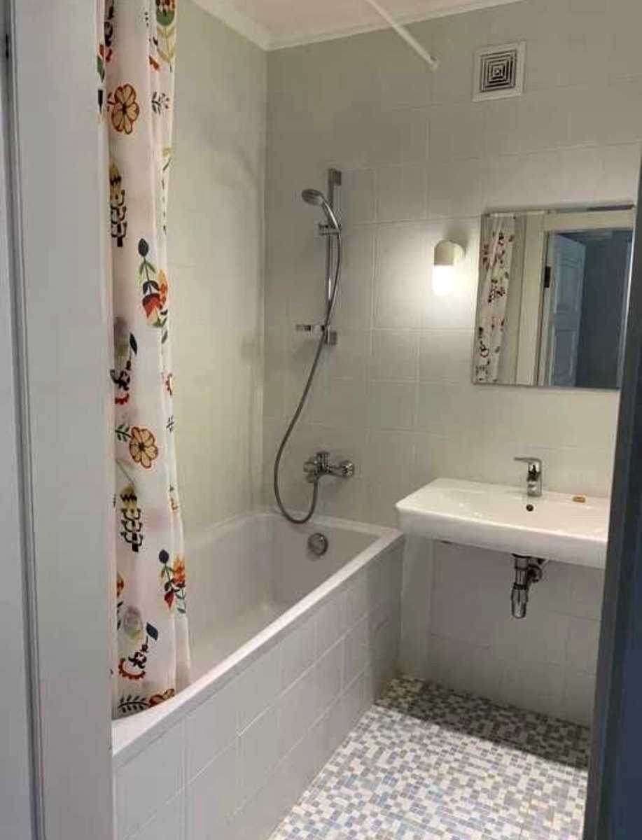1879747008335767