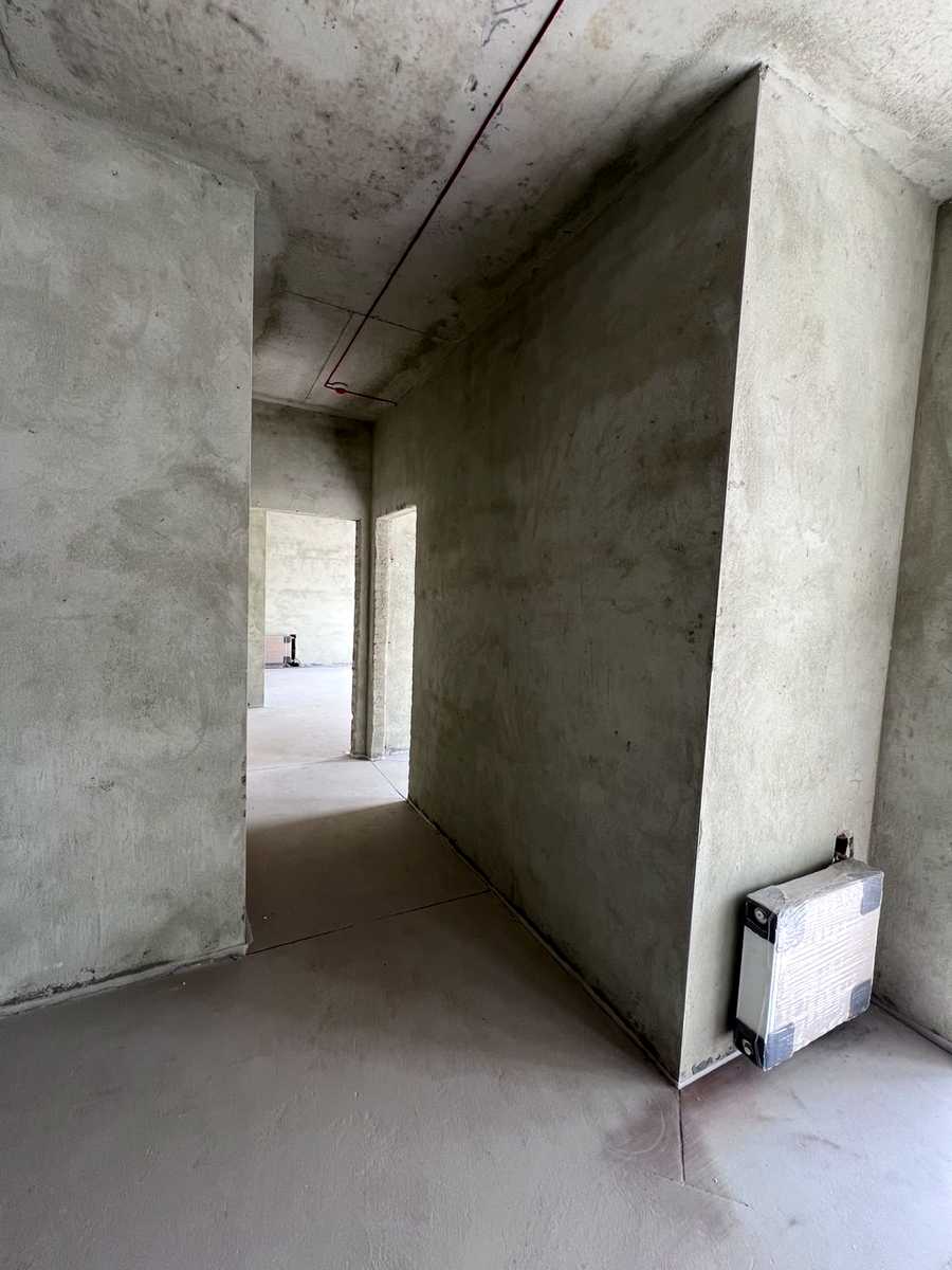 1879747596445887