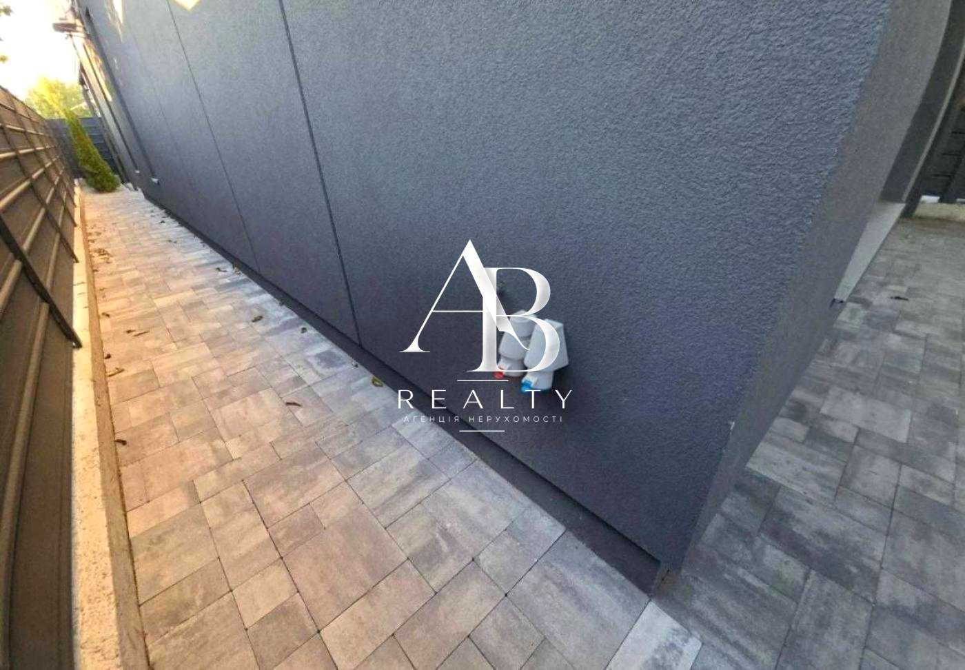 1879747701930089