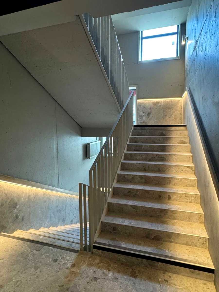 1879748379599473
