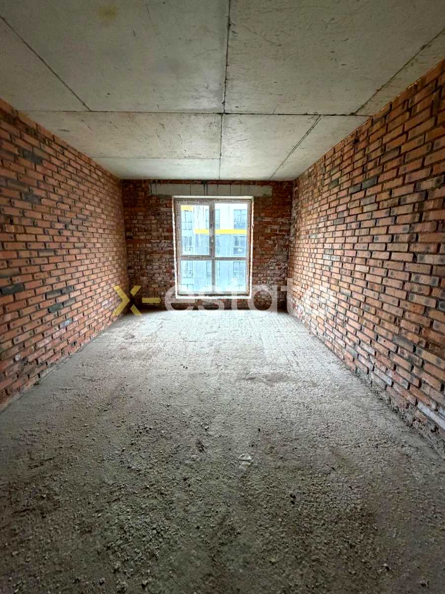 1879748921541800