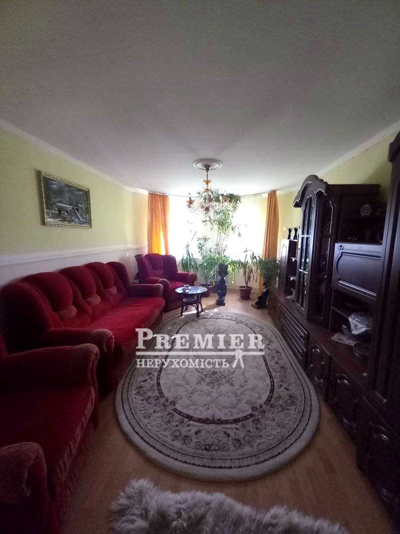 1879749449705084