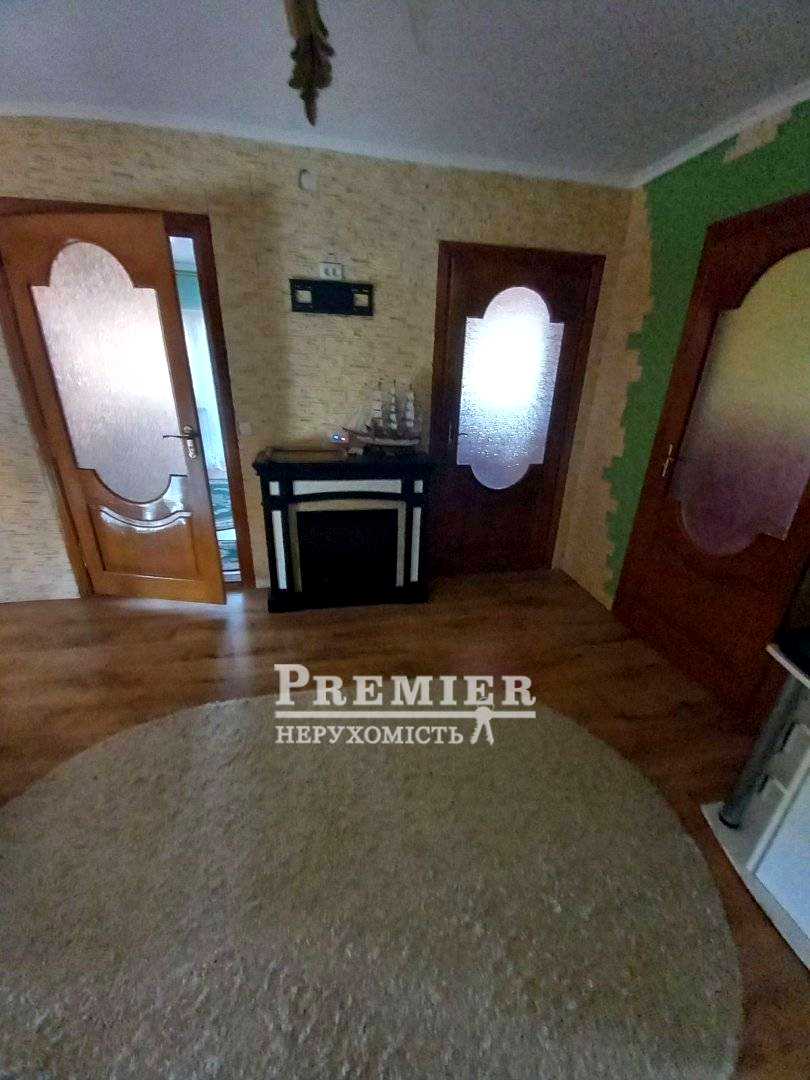 1879749450037672