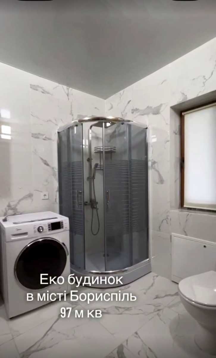 1879749478716107