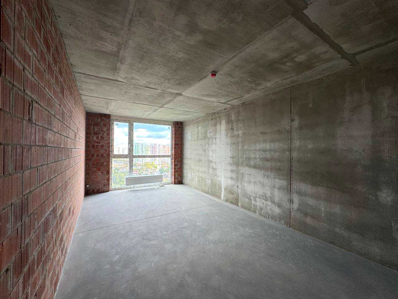 1879749480383603