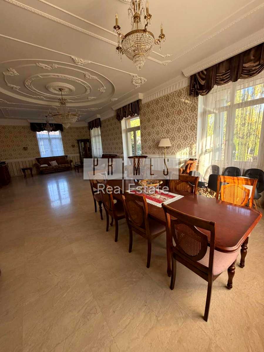 1879749598147630