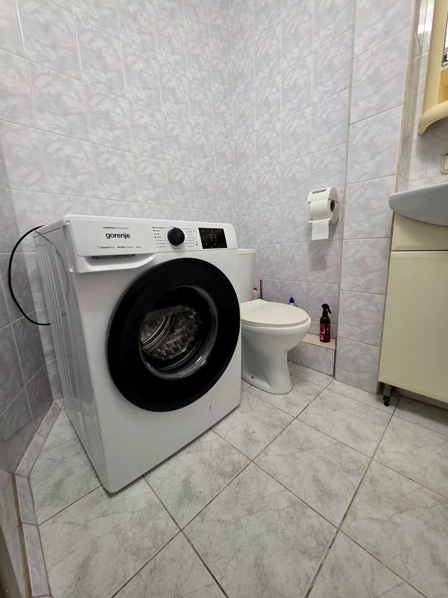 1879749884625649