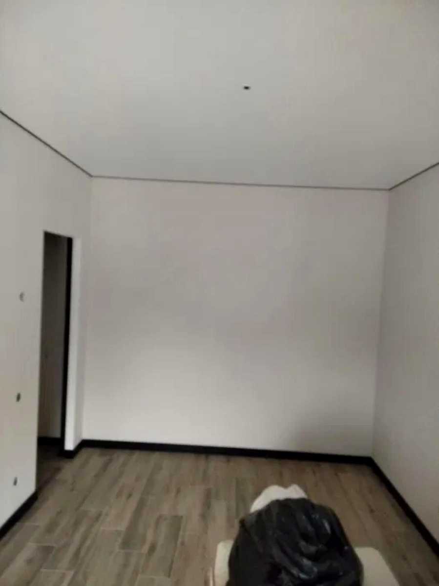 1879749971843915