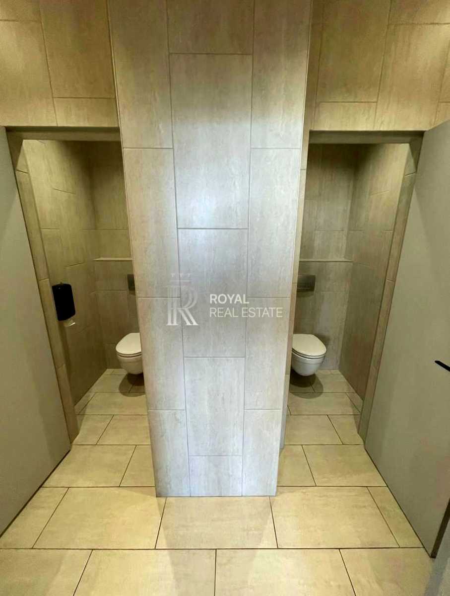 1879752023045304