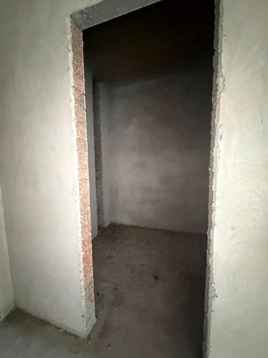 1879753179804936