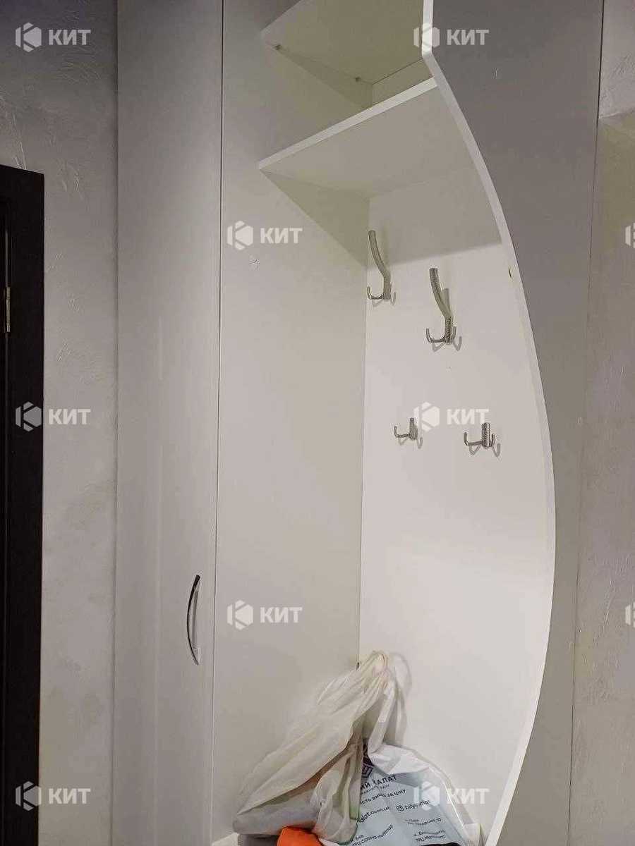1879754674359330