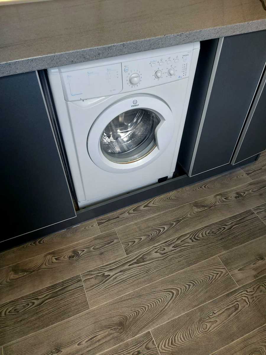 1879755191356091