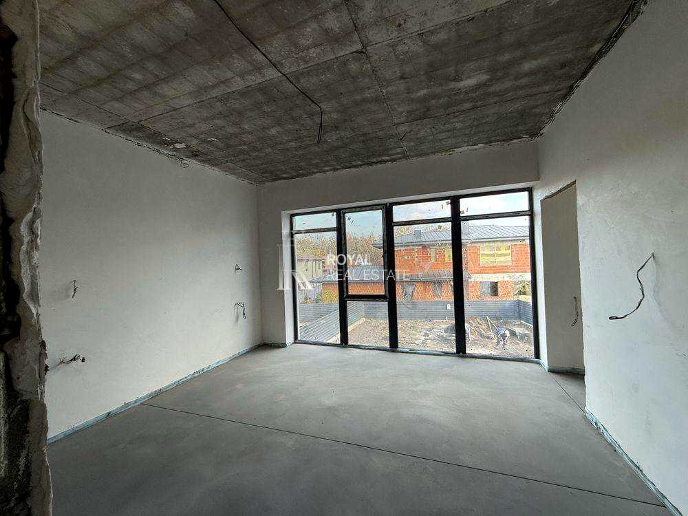 1879755745076560