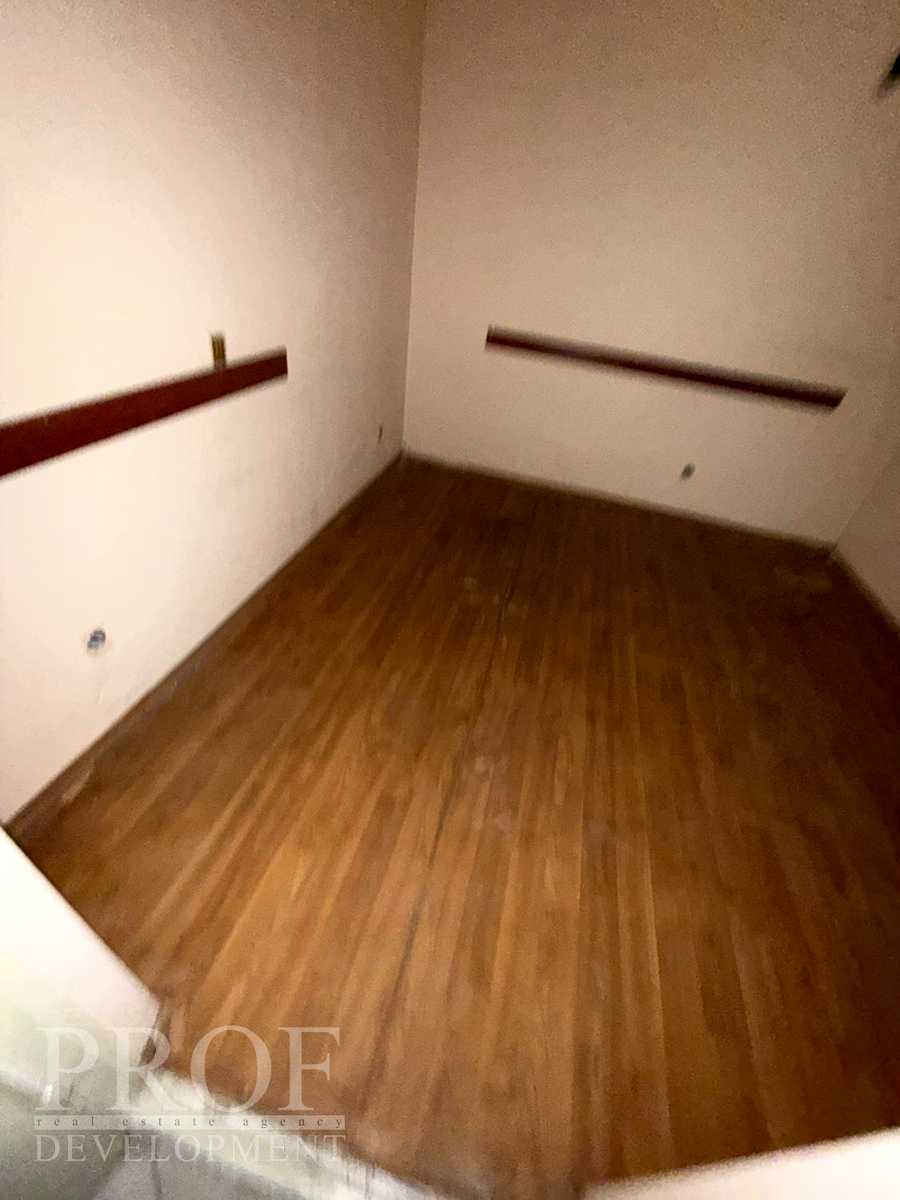 1879756094696243