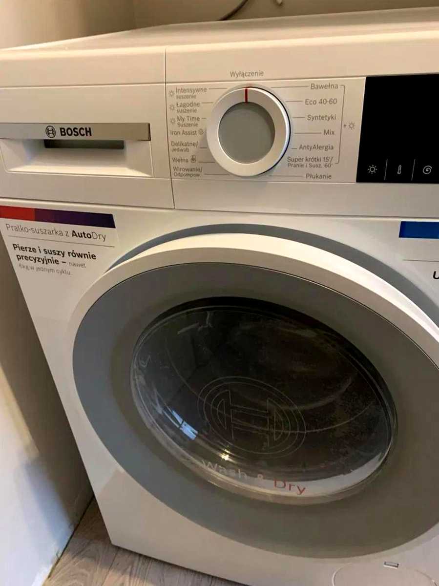 1879756275771811
