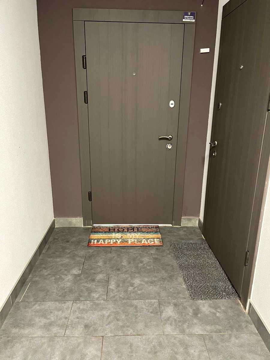 1879756499944215