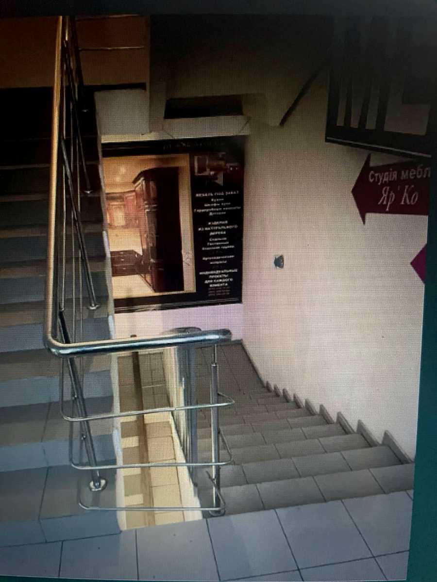 1879757621176527