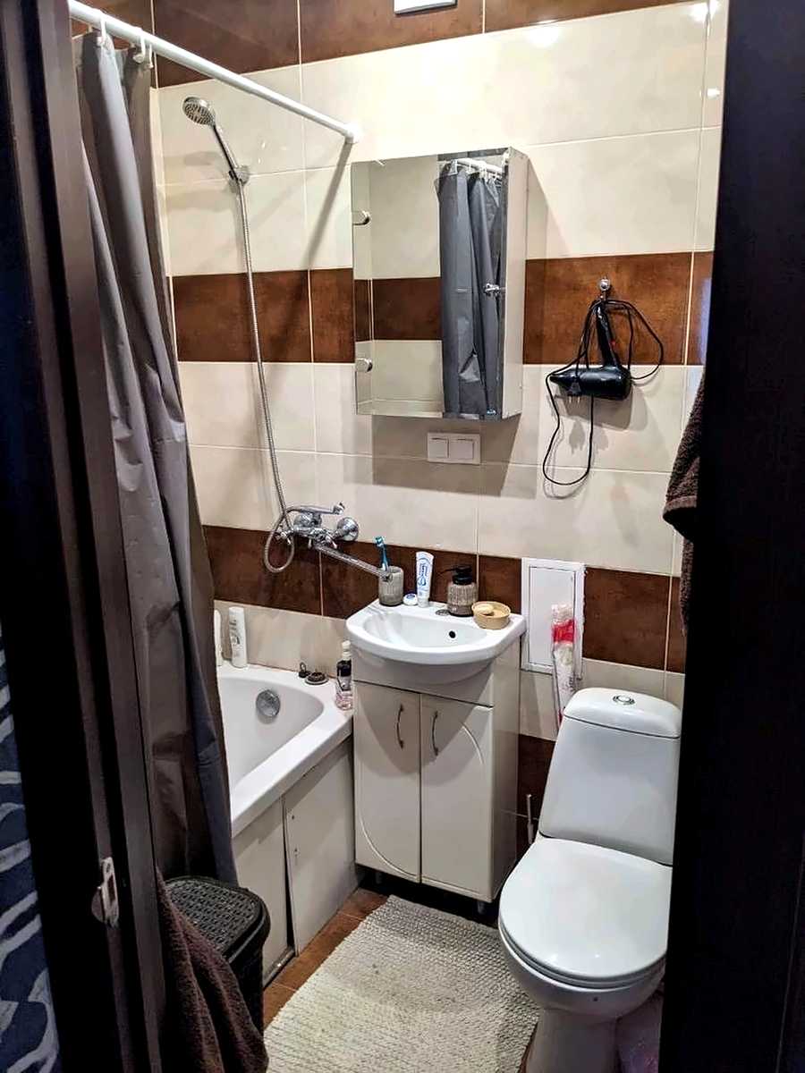 1879759277118300