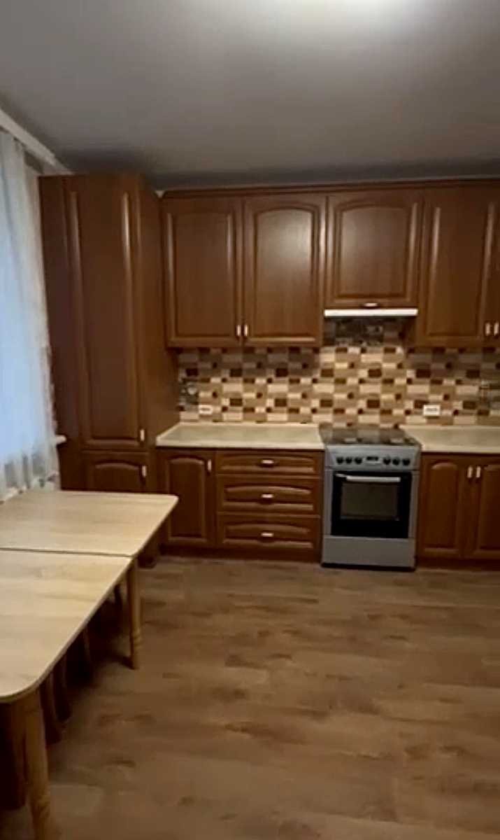 1879759772849865