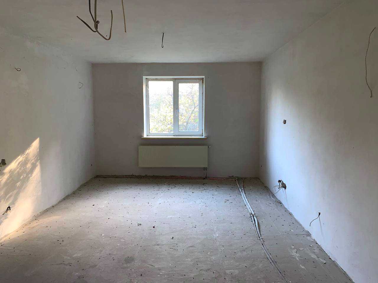 1879759996272702