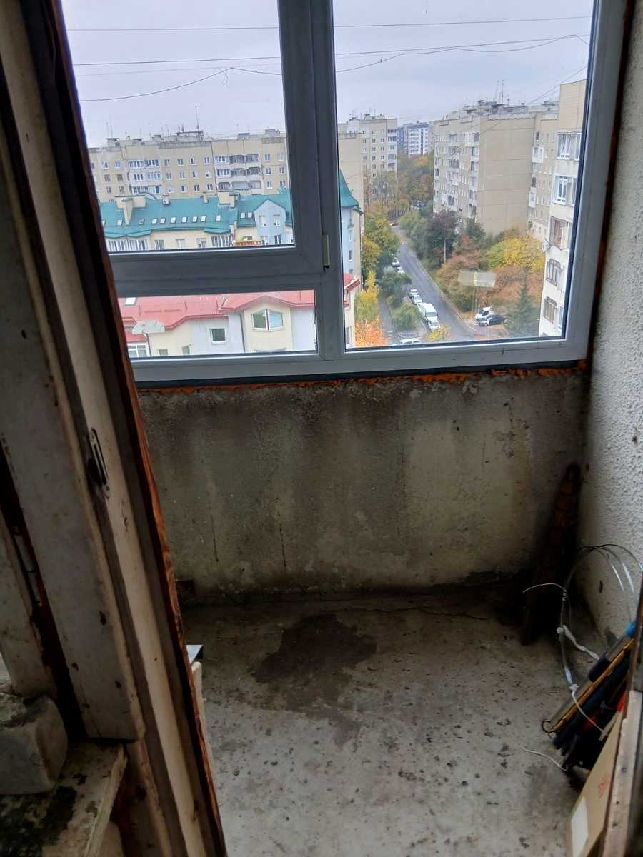 1879764104142089