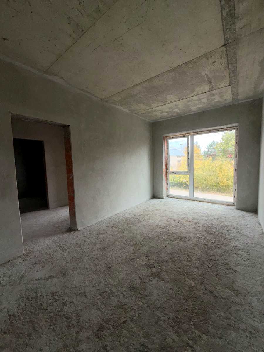 1879767470663941