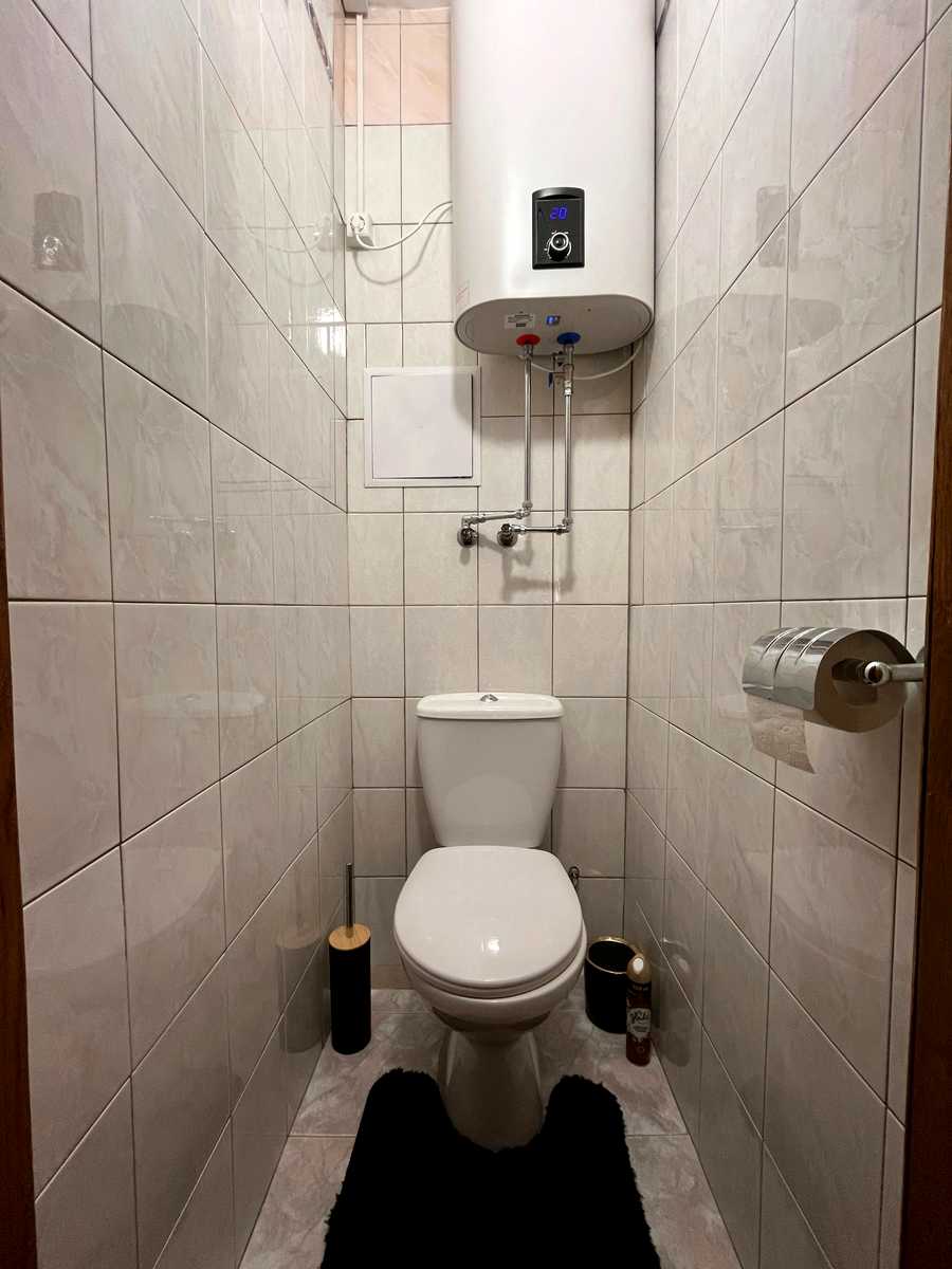 1879767923964885