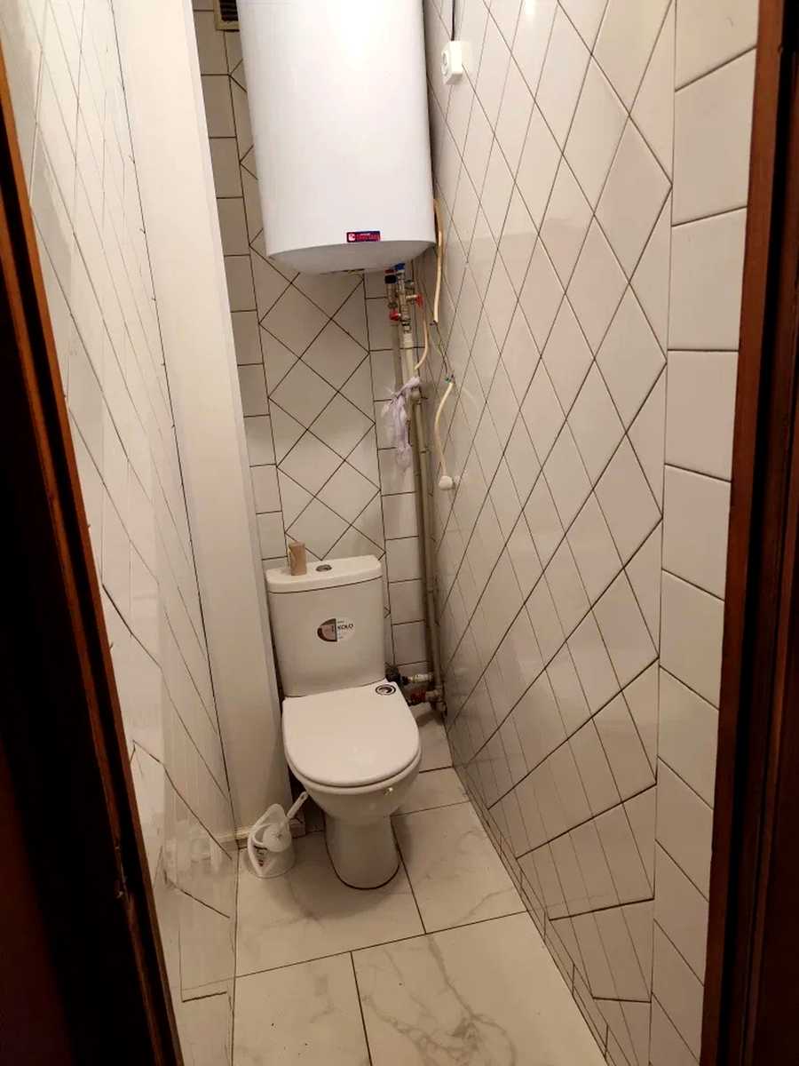 1879773483645351