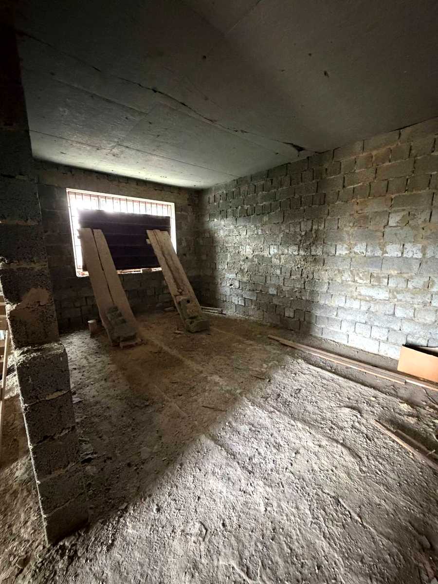 1879778529433618