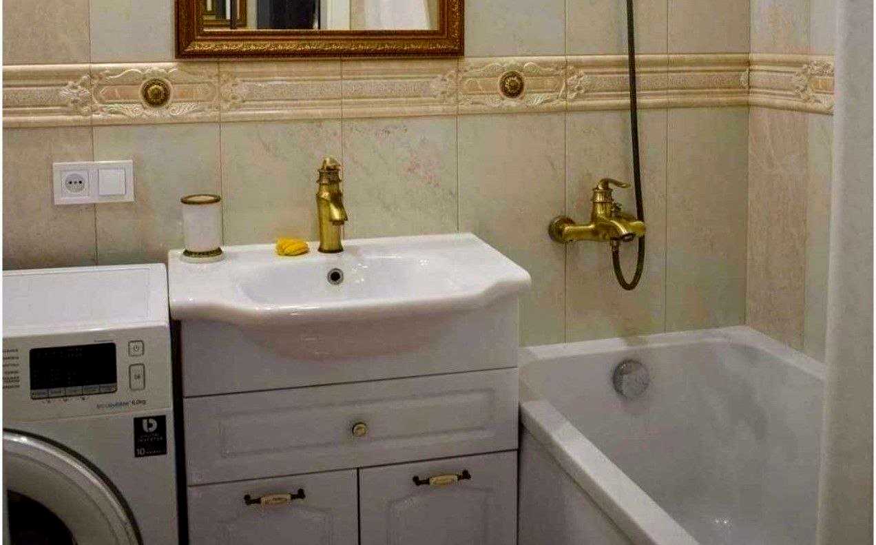 1879780622913813