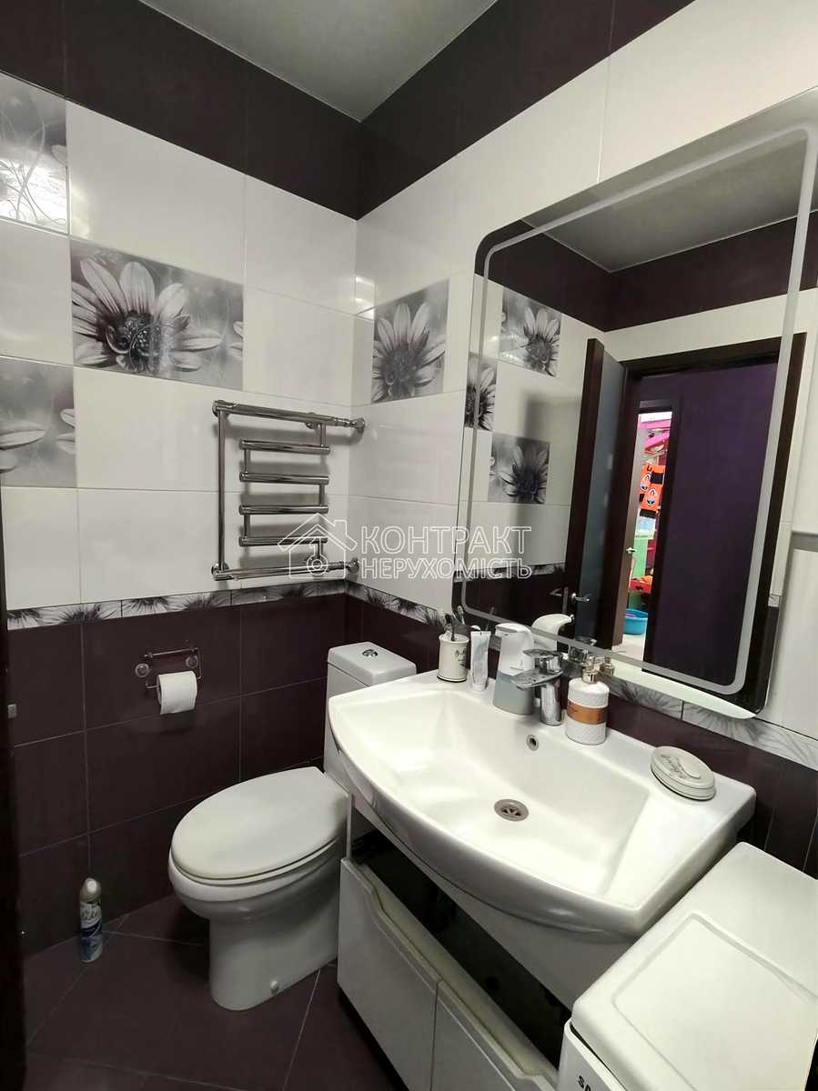 1879782160861079