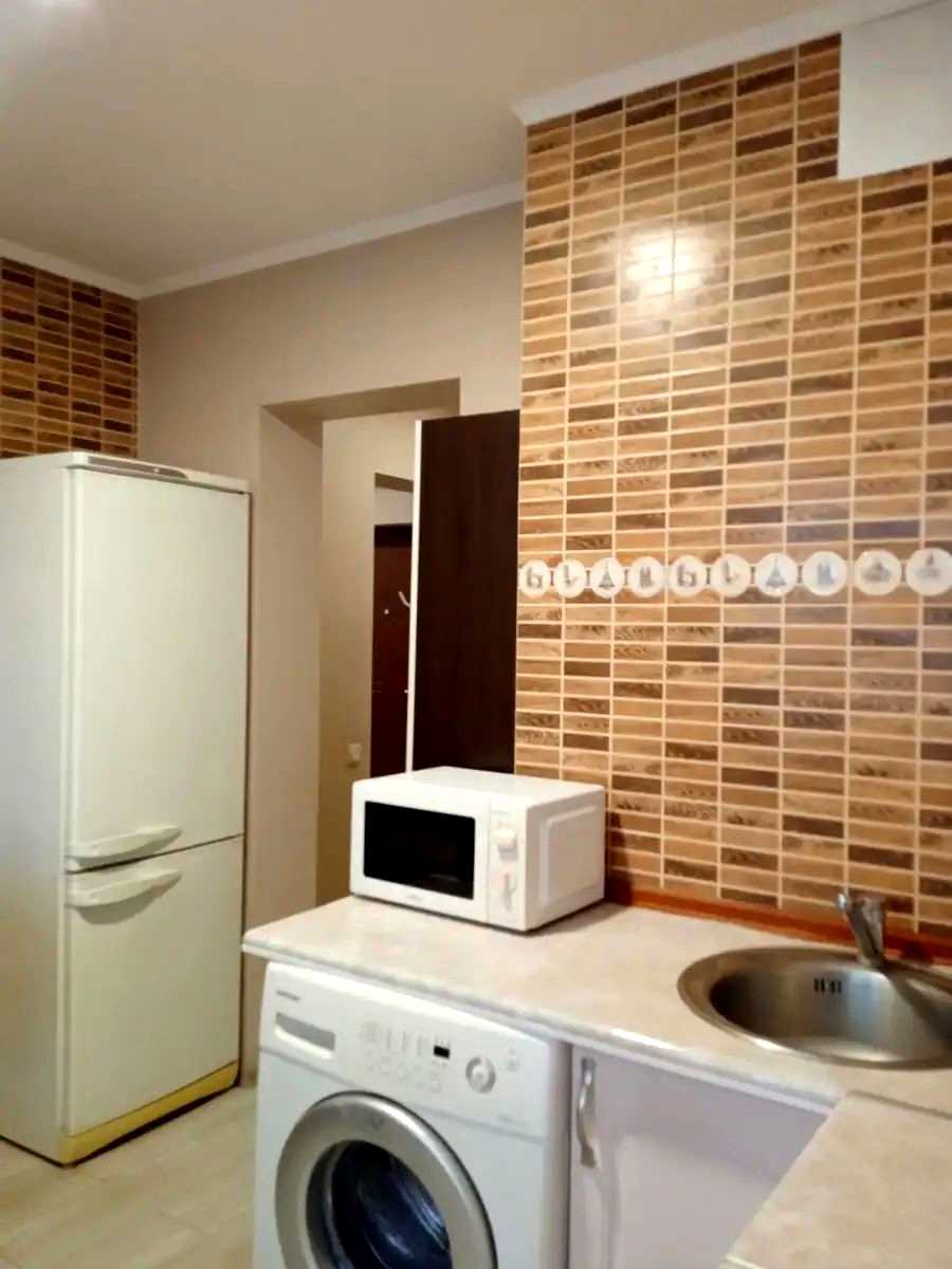 1879804564054119