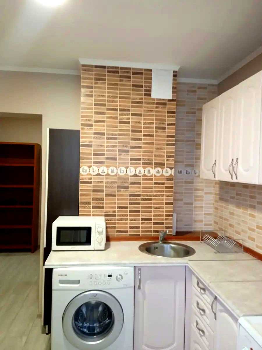1879804564105416