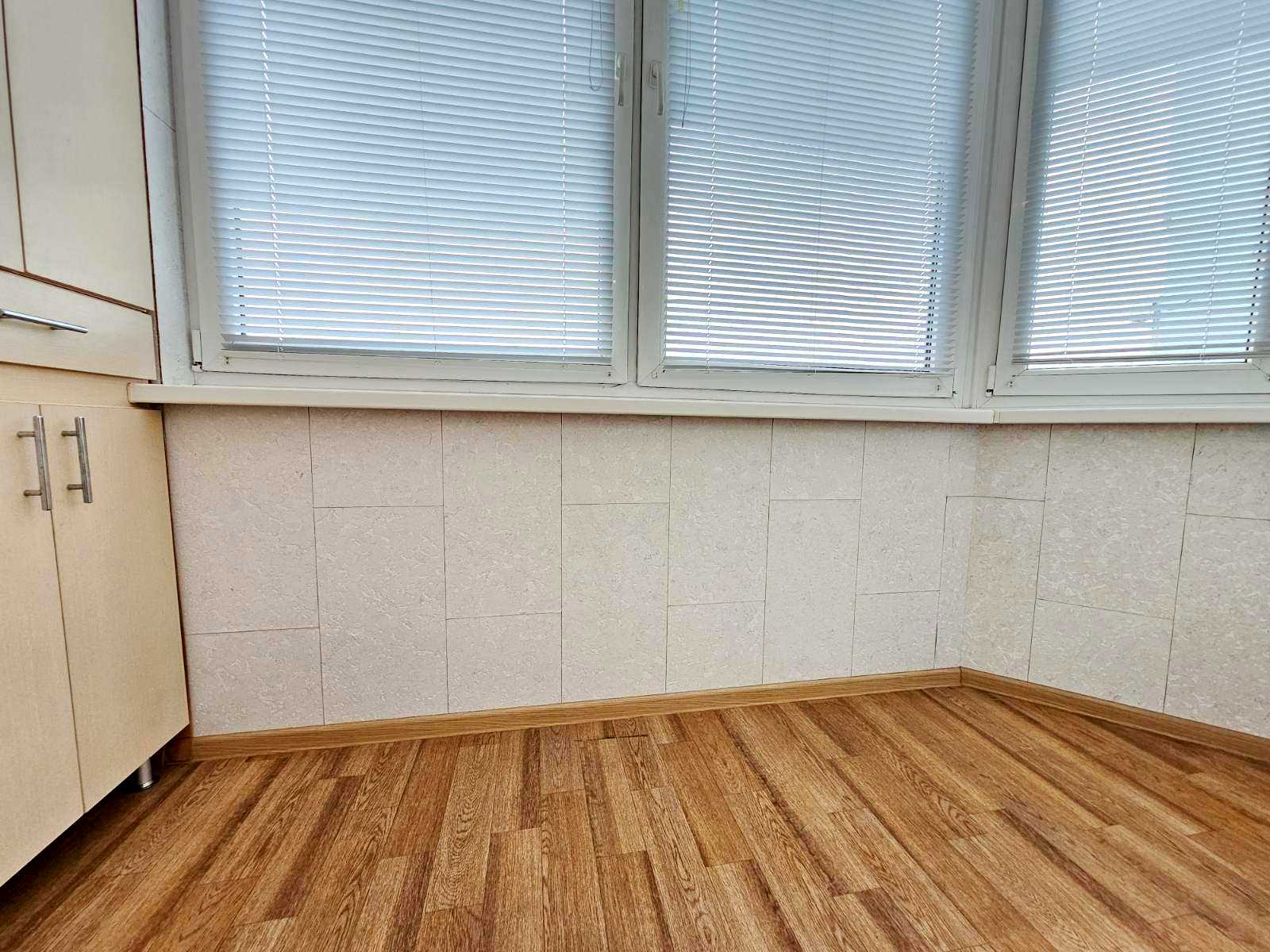 1879813682736275