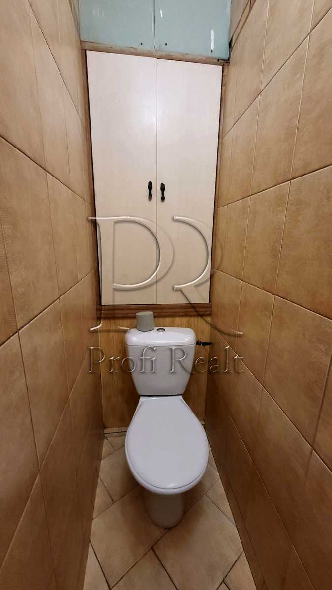 1879820800220856
