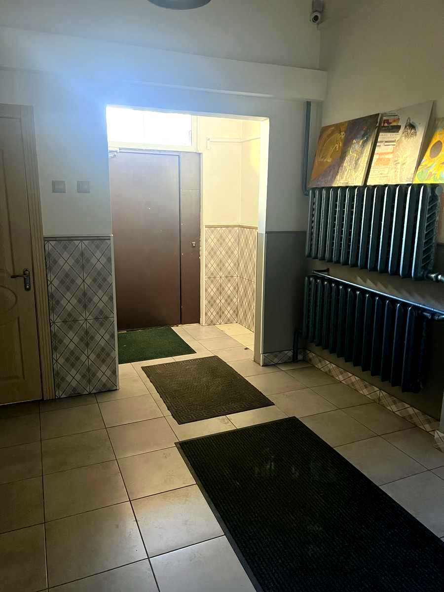 1879821359059275