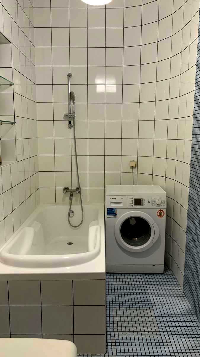 1879823599458064