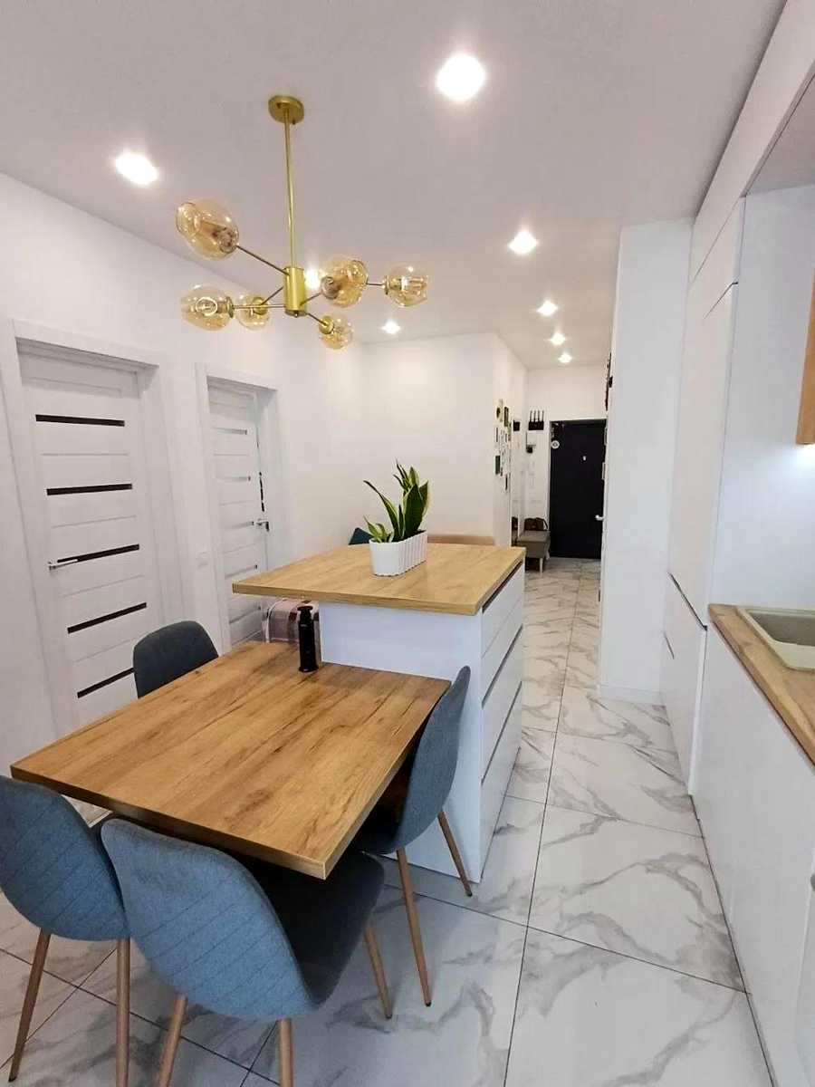 1879823599848505