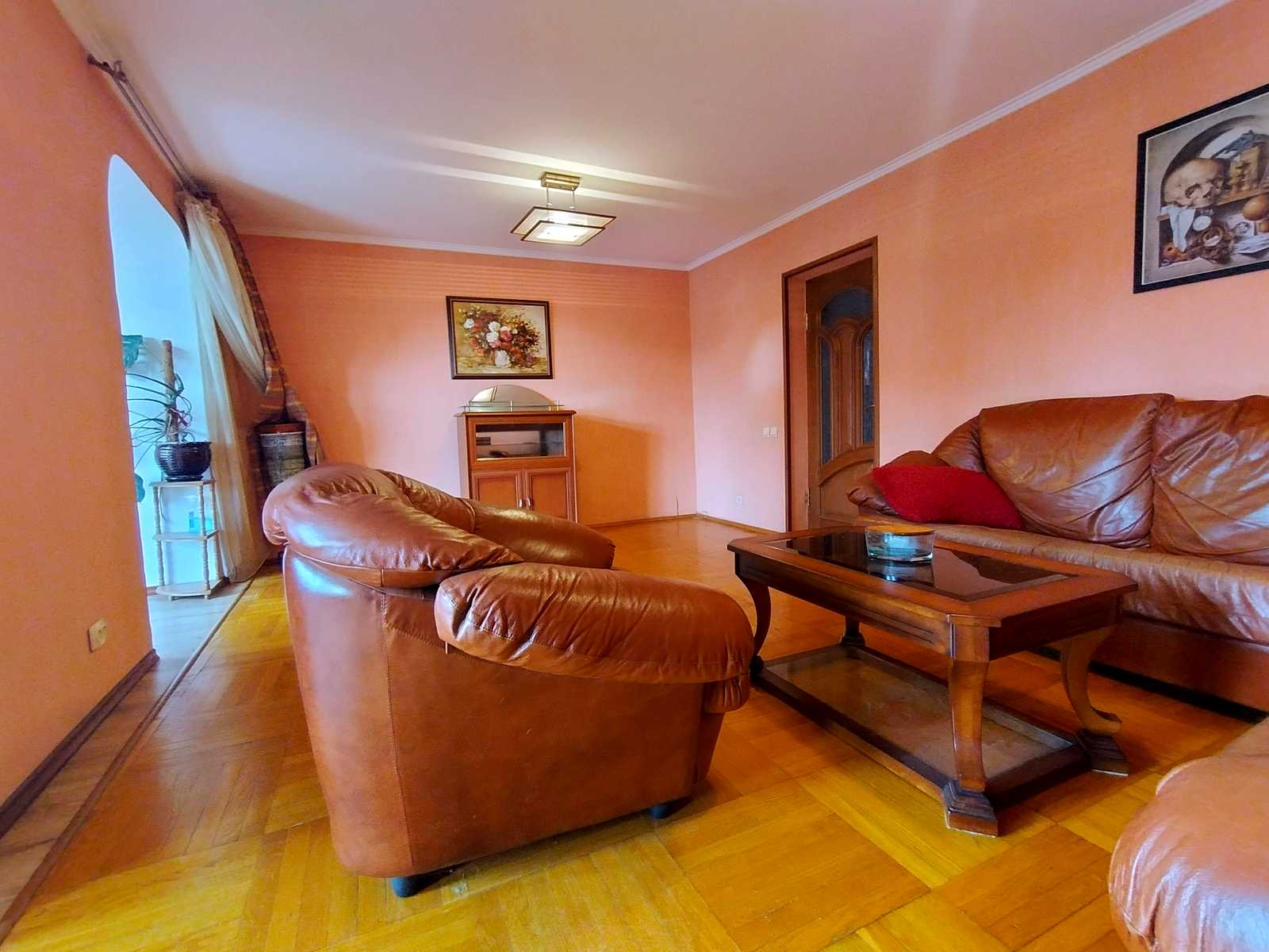 1879823788627057