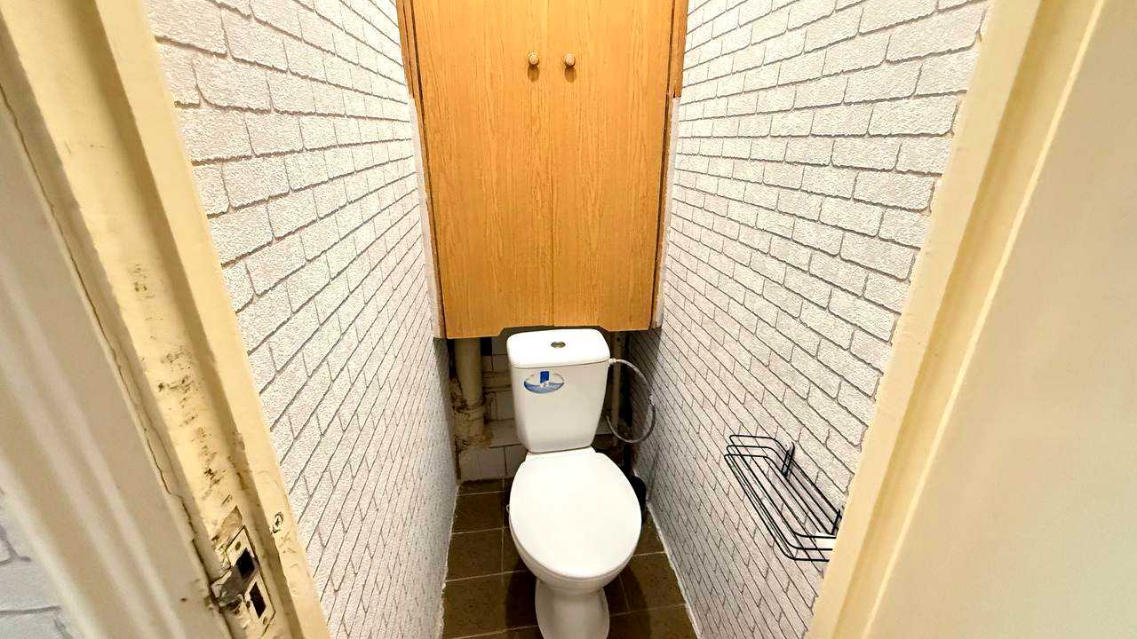 1879824828618680