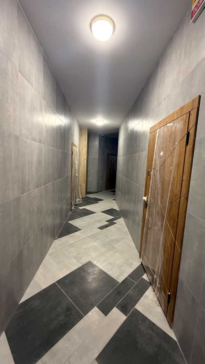 1879824872803443